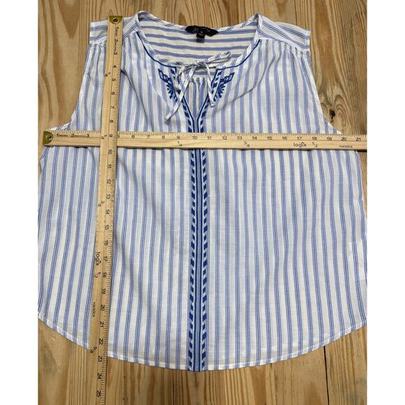 New! Banana Republic Women Sleeveless Blouse Textured Cotton Embroidered Size M - Picture 4 of 6